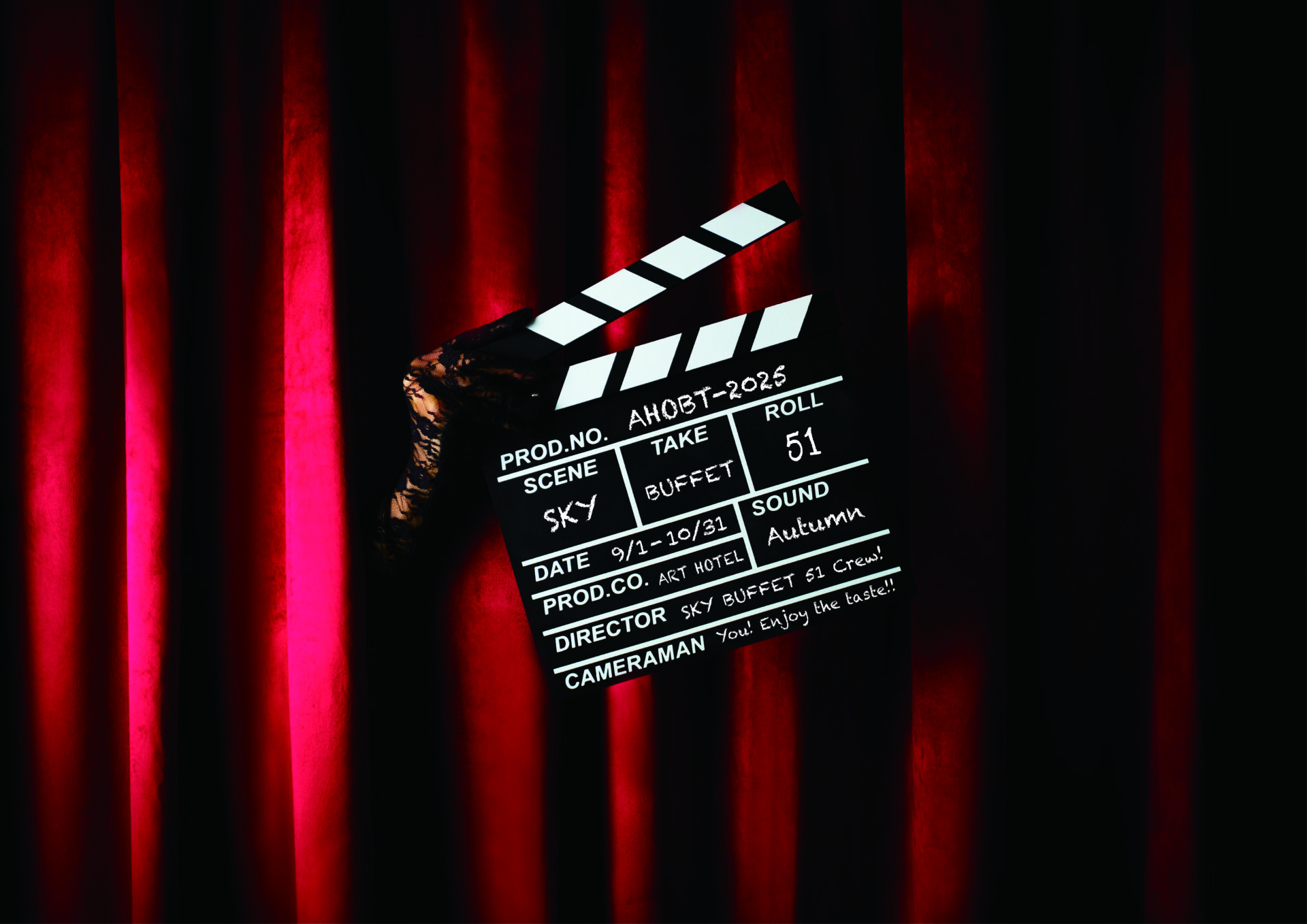 【アートホテル大阪ベイタワー】<br>シティビューとベイビューに包まれる、映画と食の秋のご褒美ビュッフェ。