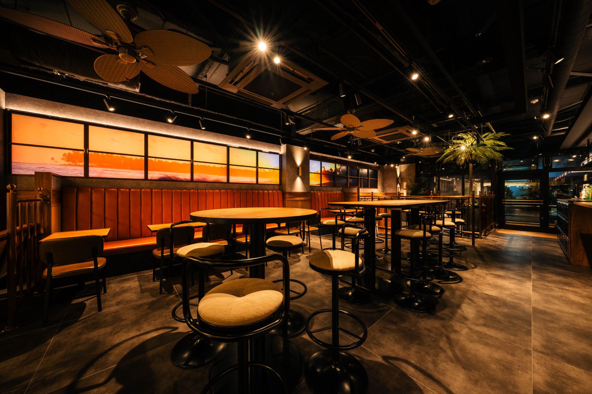 飲食店なのに「空気・水・光」までウェルネス設計<br>新業態「Wellness PUB LANIAI」が大阪に誕生